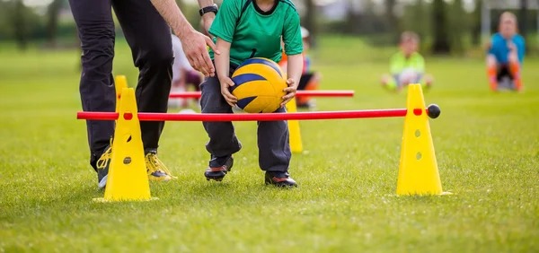 冒险游戏《光盲》登陆Steam 支持中文，免费开完