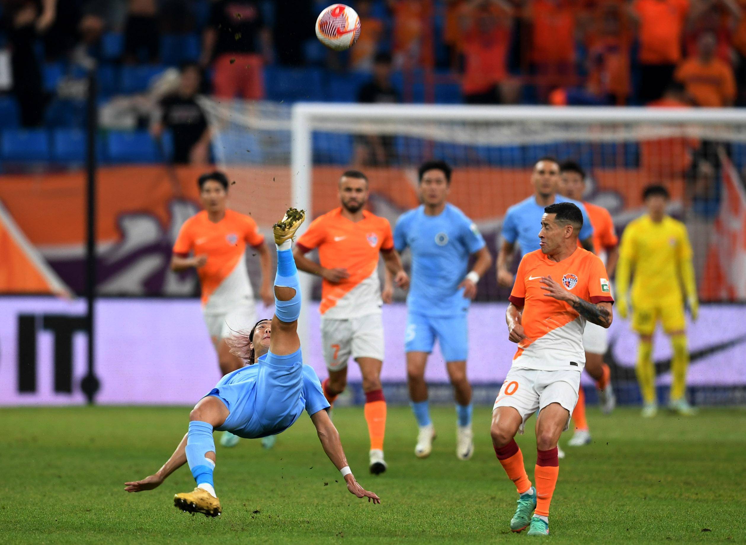 体育举重世界杯：罗诗芳破女子59公斤级总成绩世界纪录