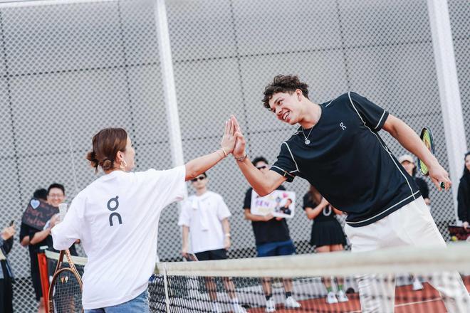 的门前嗅觉 的门前嗅觉